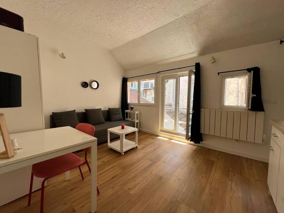 Apartament Le Cocon De Melun Zewnętrze zdjęcie